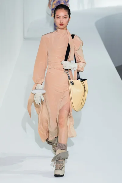 Look 40